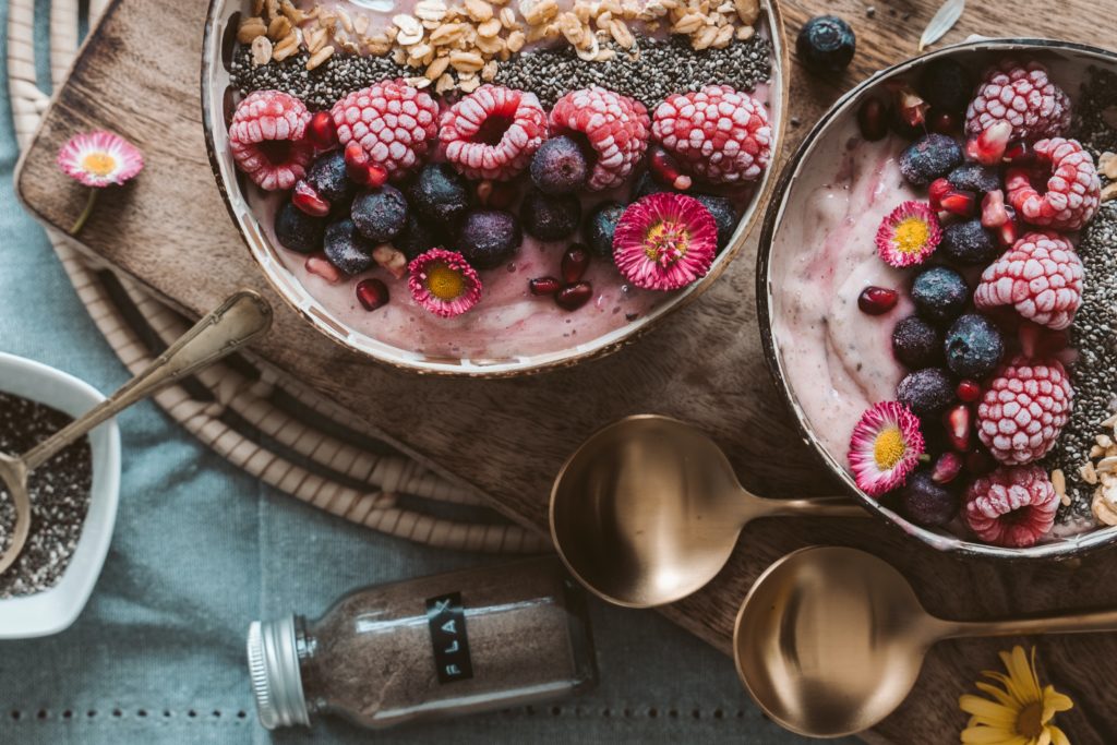 Recette de bowl aux fruits rouges réalisé avec le blender de Senya